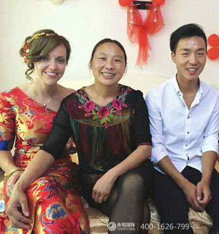 屌絲逆襲！四川男子成功迎娶英國(guó)美女歌手